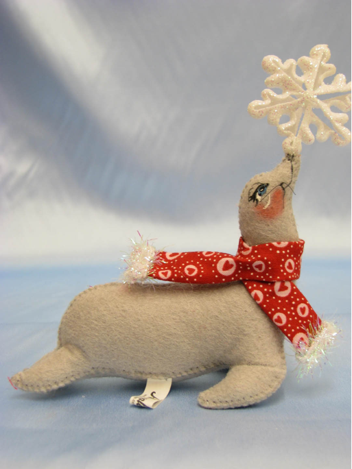 6" Snowflake Sealion