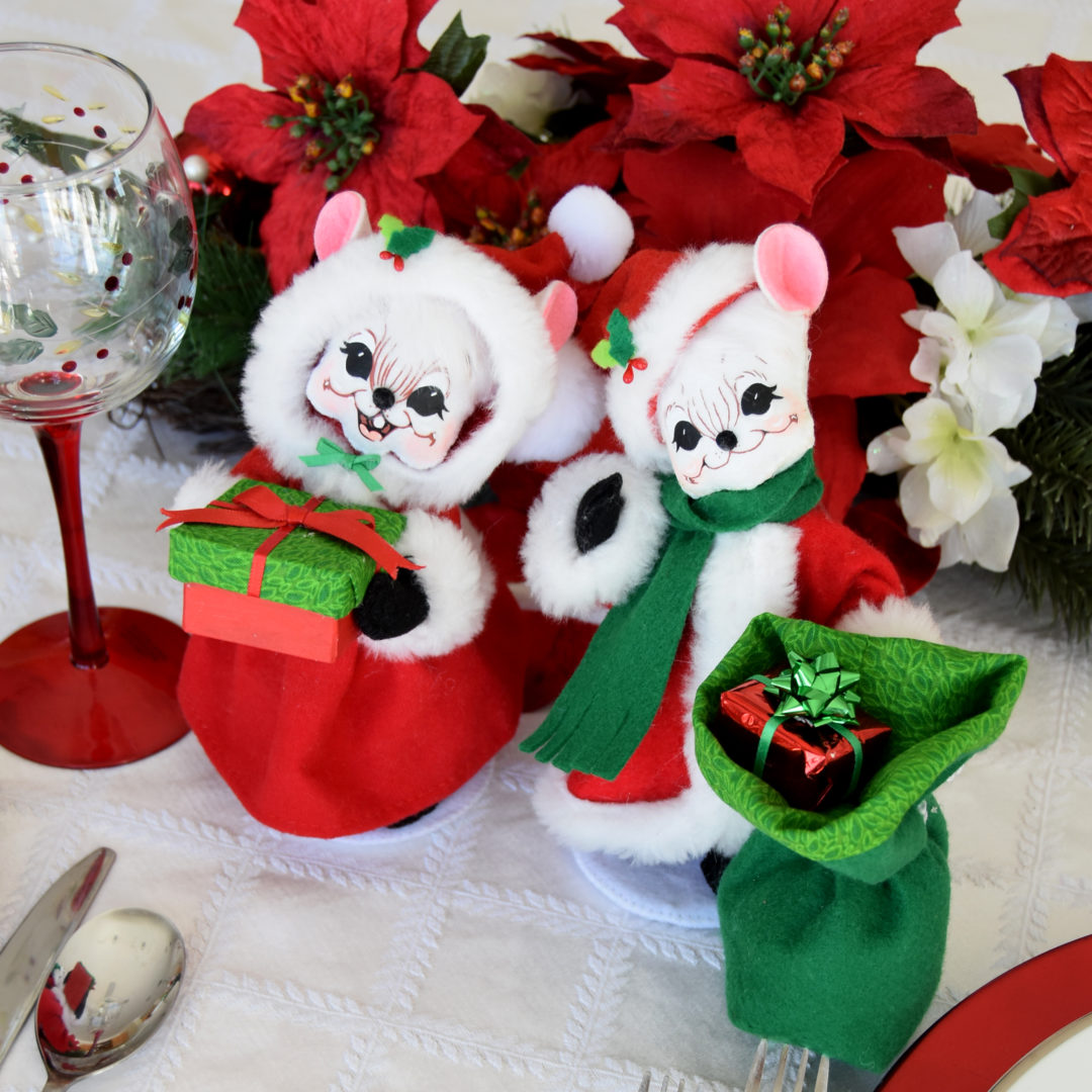 6in Very Merry Mrs. Santa Mouse - Image 3